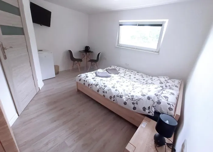 Sara Kwatera prywatna *